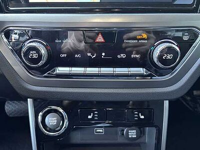 KGM Korando Bliss 2WD Automatik+Navi+Kamera+Sitzhzg.