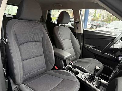 KGM Tivoli 6MT 2WD+Navi+Kamera+Sitzhzg.+Lichtauto.