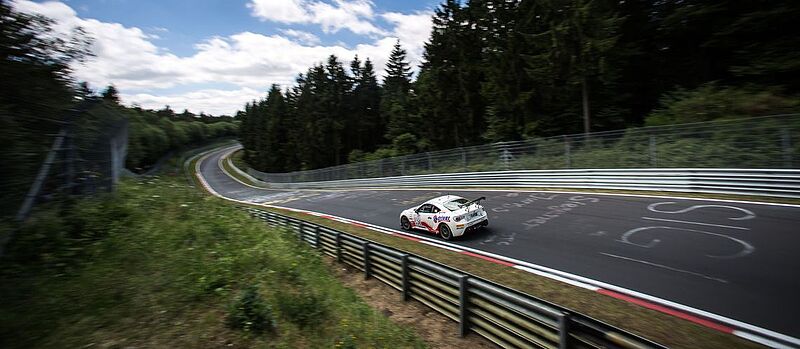 Mit Toyota zum 24-Stunden-Rennen am Nürburgring.